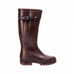 Rubber boots with neoprene lining against cold, brown