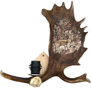 Menší nástěnná lampa ARTURE z paroží s rytinou daňka 1521 34 D05