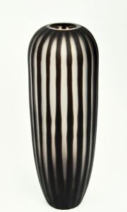 Váza černá, výška 41 cm