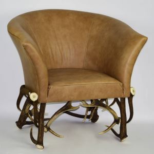 Deer antler armchair ARTURE Dominator upholstered in genuine leather Sand
