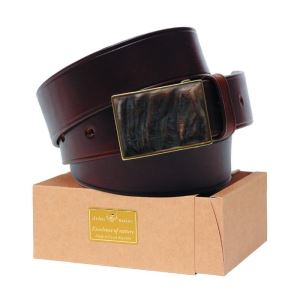 Leather belt with mouflon horn rectangular buckle