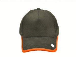 Green cap, size UNI