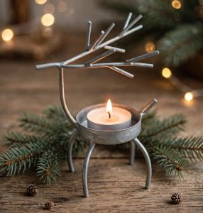 Metal Deer-Shaped Candle Holder, 7 × 4 × 15 cm Metal Deer-Shaped Candle Holder, 7 × 4 × 15 cm
