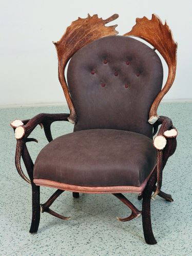 Křeslo z paroží ARTURE Komfort - nabízíme v různých odstínech