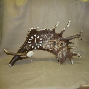 Small antler clock horizontal - motive deer & doe